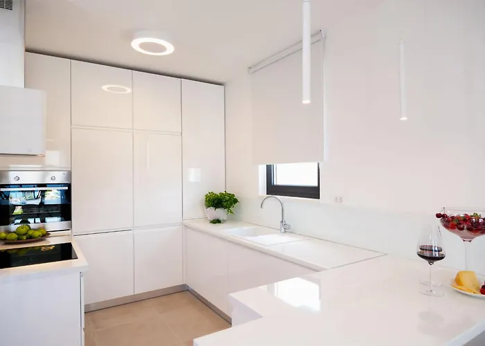 Seafront Deluxe Jevan 6 Beautiful Bedrooms Private Pool Willa