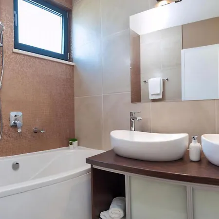 Deluxe 1 6 Beautiful Bedrooms - Sea Front Private Pools - Sauna Villa *