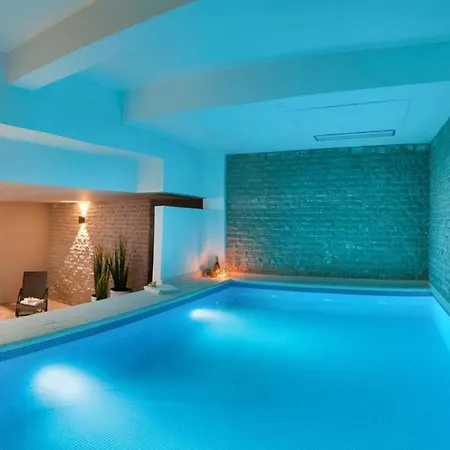 Vila Seafront Deluxe Jevan 6 Beautiful Bedrooms Private Pool Trogir