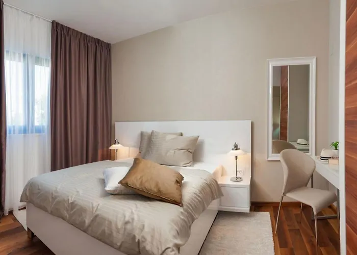 Seafront Deluxe Jevan 6 Beautiful Bedrooms Private Pool 别墅 *