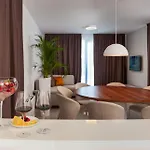 Seafront Deluxe Jevan 6 Beautiful Bedrooms Private Pool *